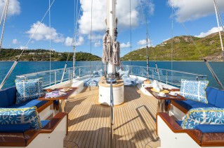 Sailing yacht VICTORIA -  Flybridge deck